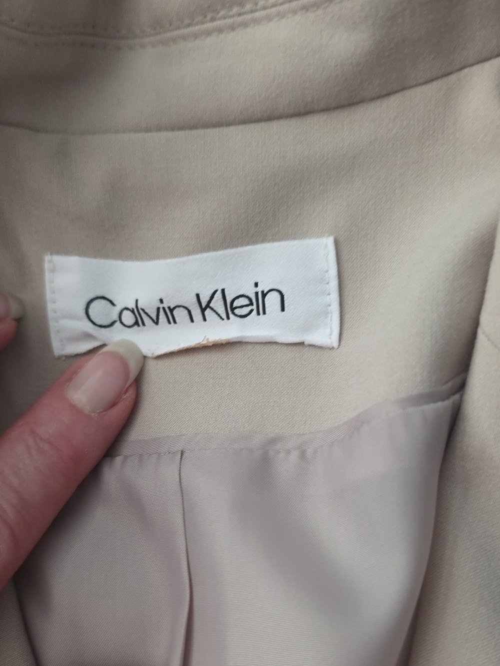 Calvin Klein Women's Beige Tailored Suit Blazer Size 8 Pants Size 4 - Picture 2 of 4